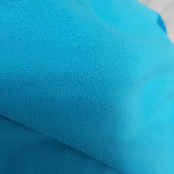 Electric Yoga tank - Picture 4 of 4